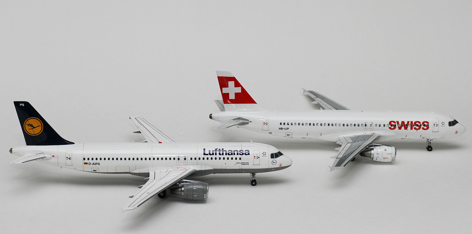 Maquette Avion Revell 1/144 - Airbus A320 Condor - Réf 04240 - NEUF